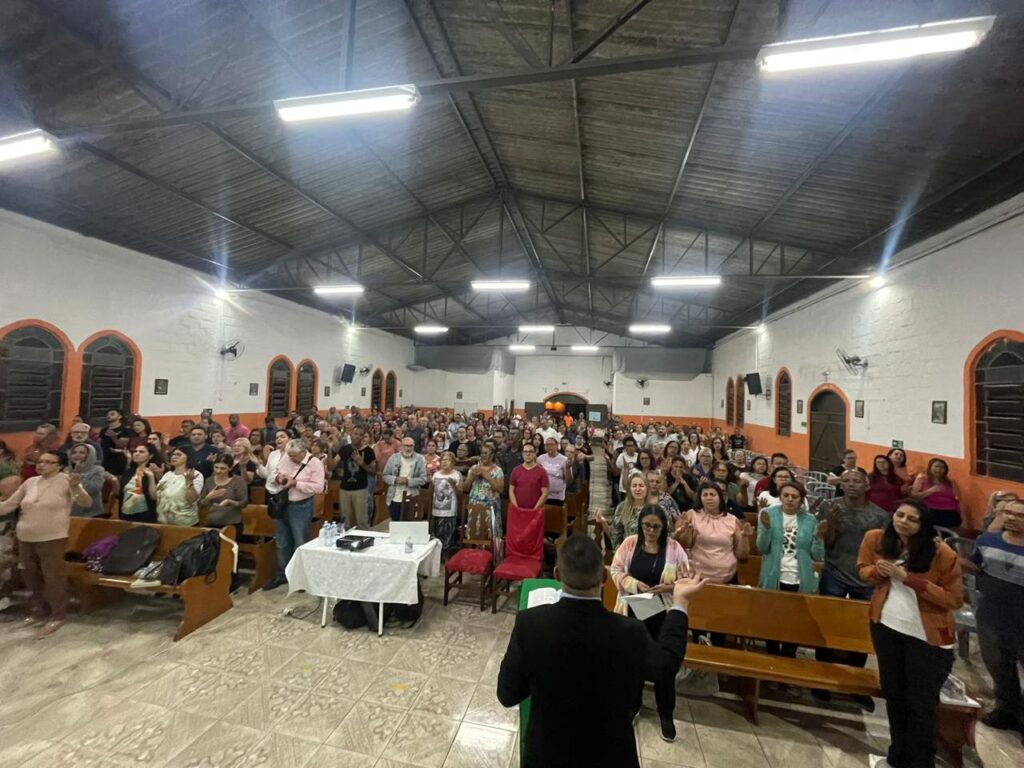 Belém: centenas de ministros extraordinários da Sagrada Comunhão participam de semana de formação - Jornal O São Paulo