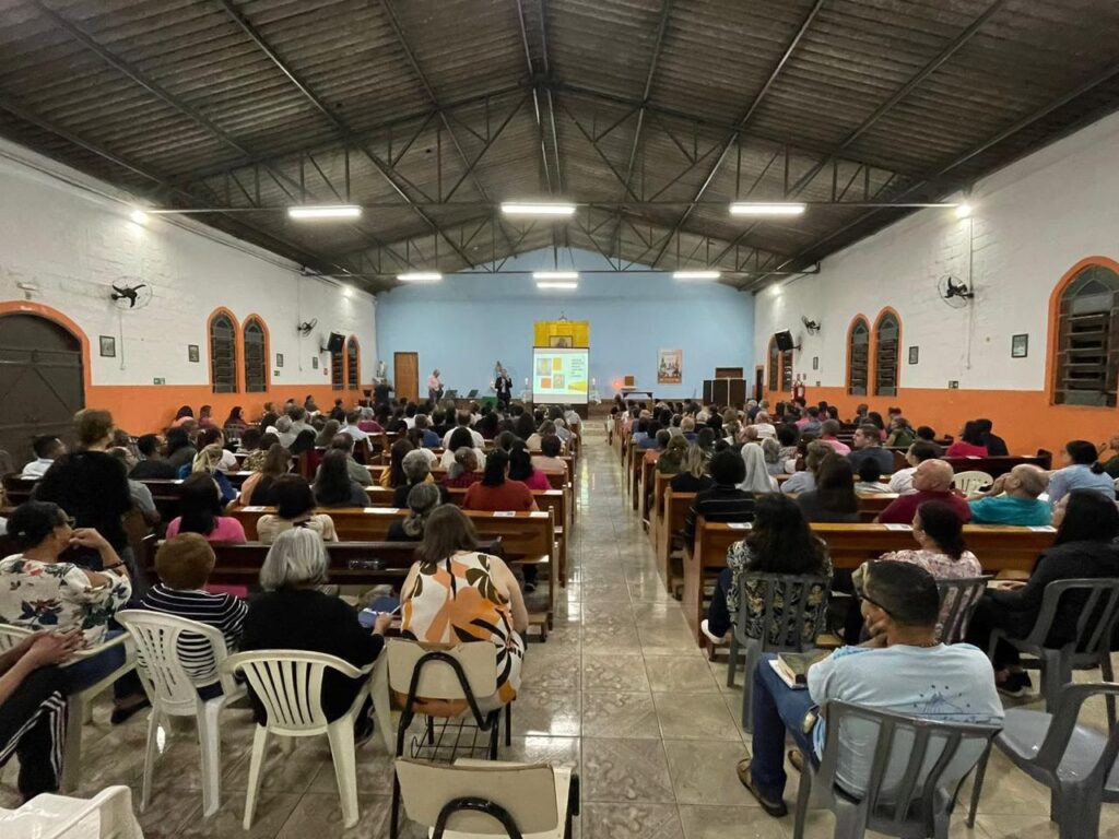 Belém: centenas de ministros extraordinários da Sagrada Comunhão participam de semana de formação - Jornal O São Paulo