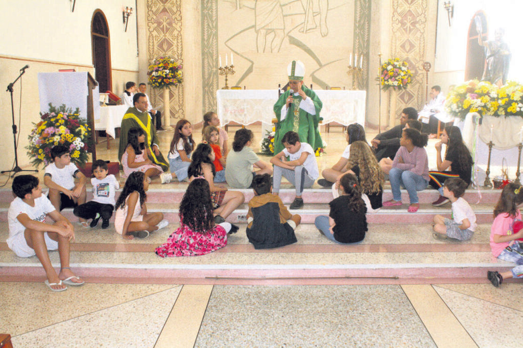 Dom Edilson preside missas em paróquias da Lapa dedicadas a ‘santos juninos’ - Jornal O São Paulo