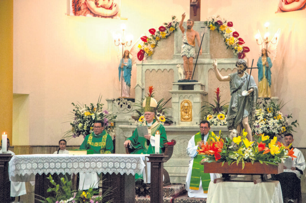 Dom Cícero preside missas com Crisma e de festas de São João Batista - Jornal O São Paulo