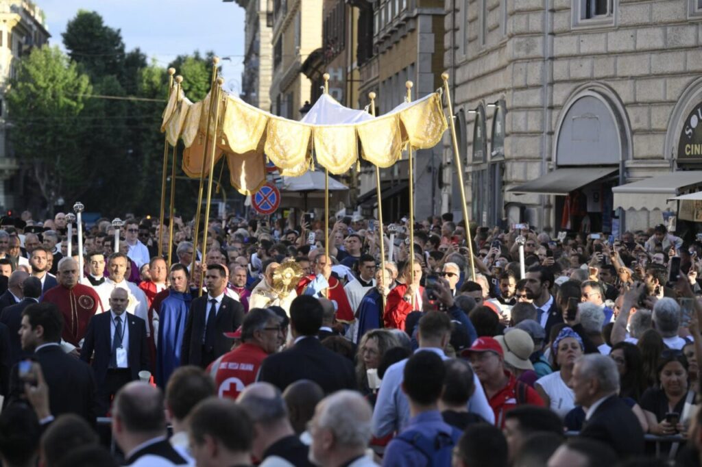 Papa Francisco em Corpus Christi: Levar às ruas o ‘pão do amor’ - Jornal O São Paulo