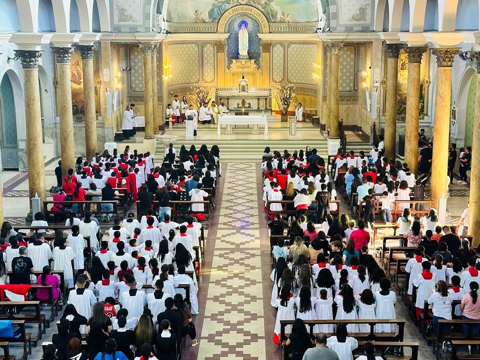 Centenas de Servidores do altar da Região Belém reúnem-se em encontro  - Jornal O São Paulo
