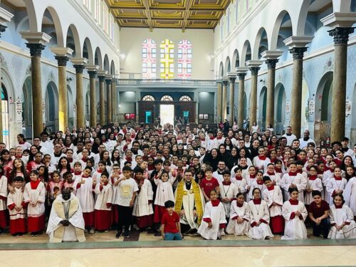 Centenas de Servidores do altar da Região Belém reúnem-se em encontro  - Jornal O São Paulo