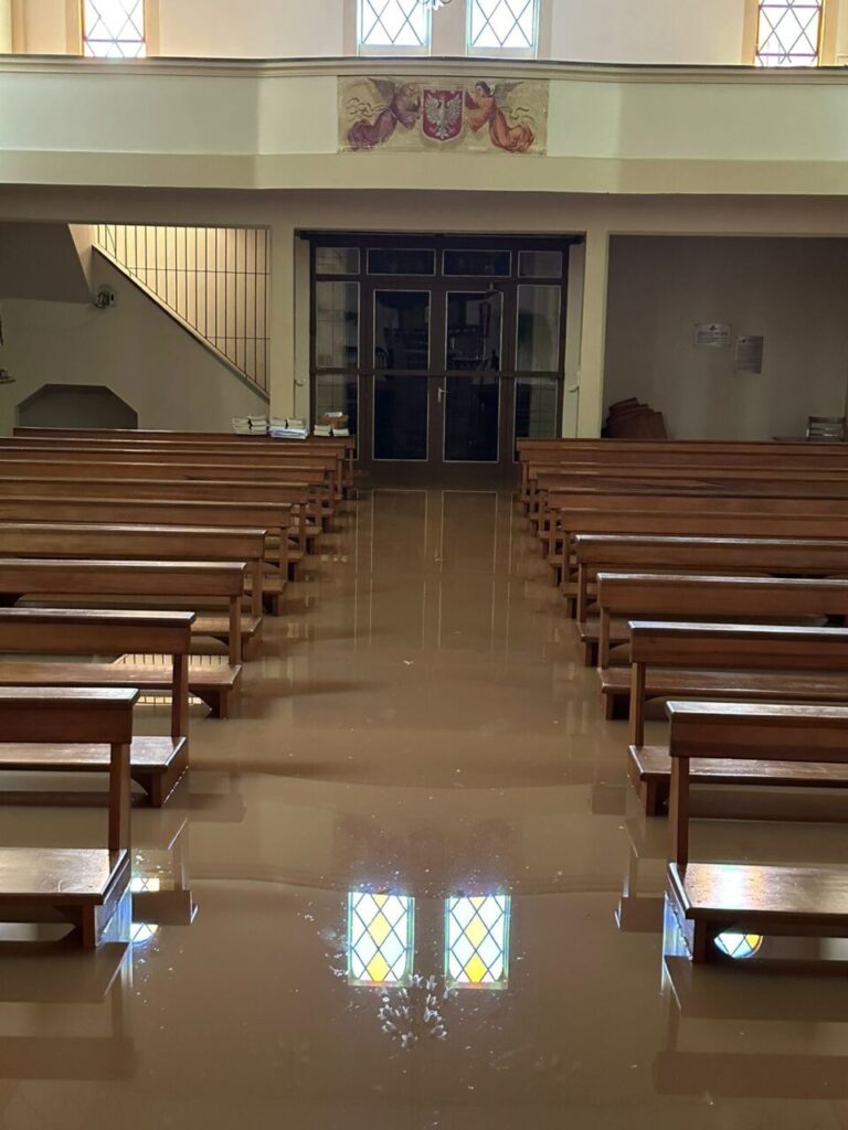 A solidariedade vinda do exterior para com os gaúchos - Jornal O São Paulo