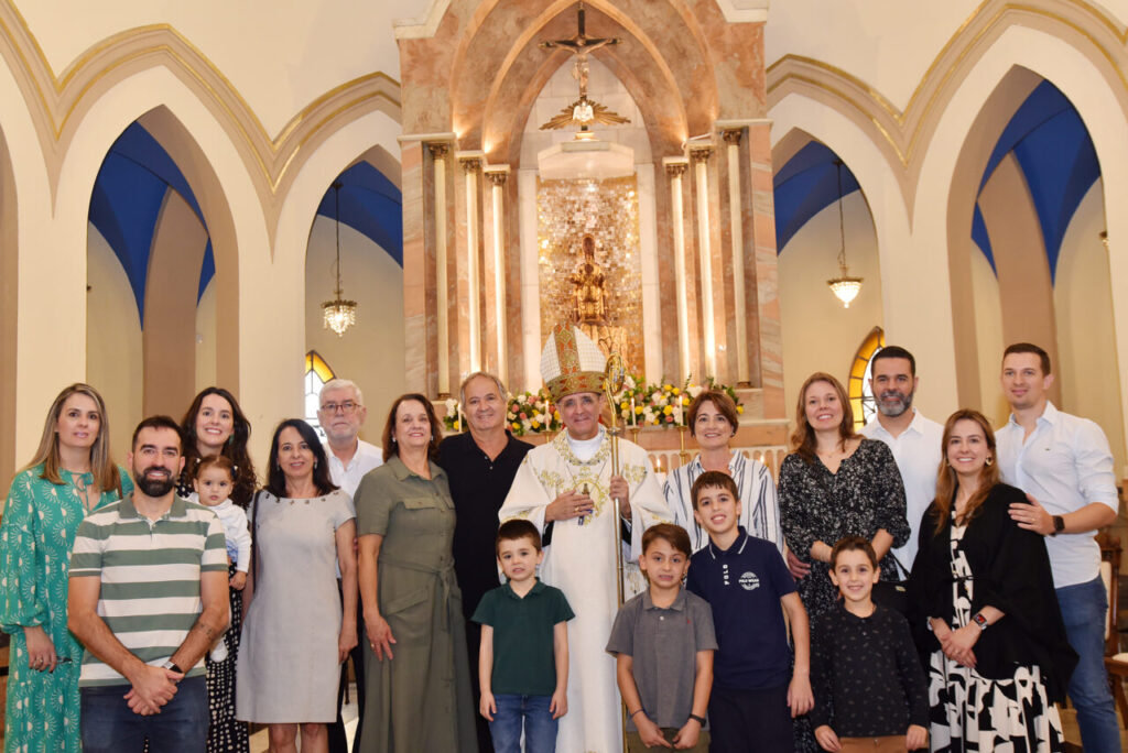 Dom Carlos Lema Garcia comemora 10 anos de ministério episcopal - Jornal O São Paulo