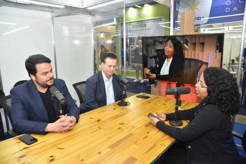 Estande da Arquidiocese recebe autoridades e personalidades na ExpoCatólica - Jornal O São Paulo