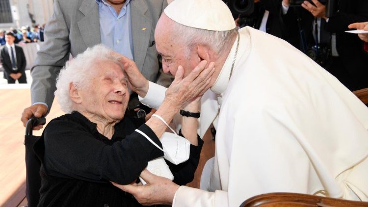 Memória de Santa Ana e São Joaquim, Dia dos Avós: o olhar terno do Papa Francisco - Jornal O São Paulo