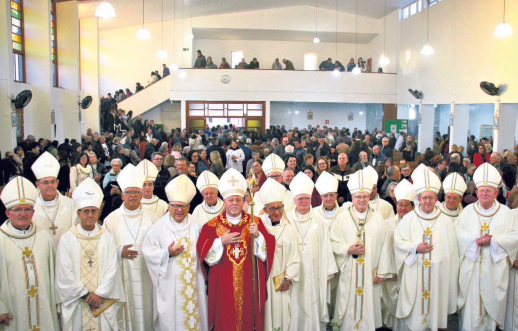 Dom Jorge Pierozan toma posse como Bispo diocesano de Rio Grande (RS) - Jornal O São Paulo
