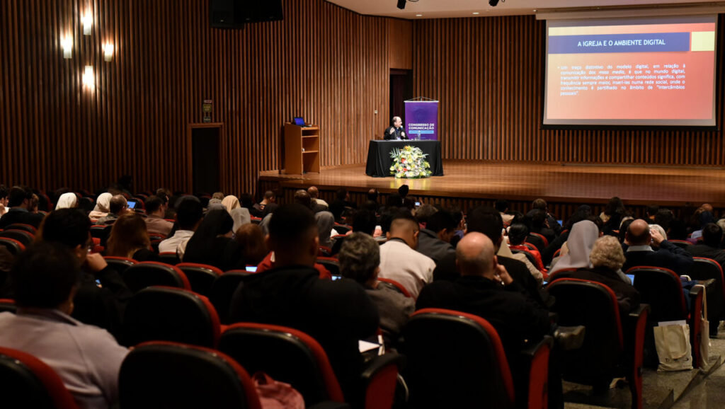 Congresso inédito destaca o discernimento dos cristãos no ambiente digital - Jornal O São Paulo