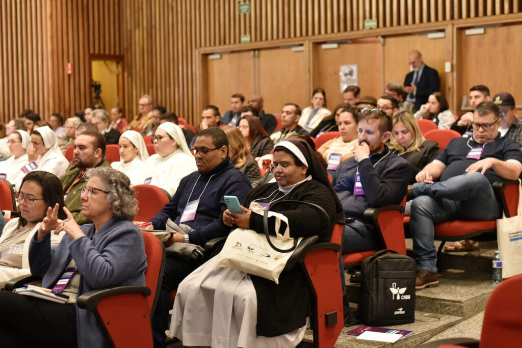 Congresso inédito destaca o discernimento dos cristãos no ambiente digital - Jornal O São Paulo