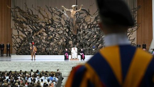 Papa: sem o Espírito Santo, a Igreja não pode ir em frente - Jornal O São Paulo