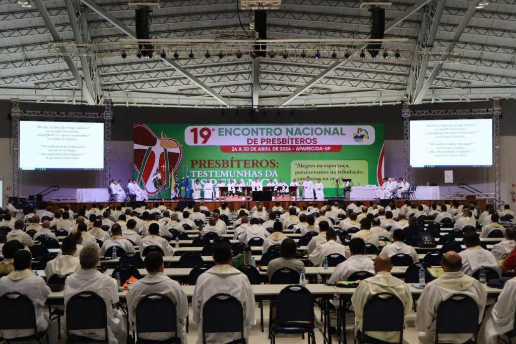 Padre: imagem do Cristo, homem de oração e servidor de Deus no meio do povo - Jornal O São Paulo