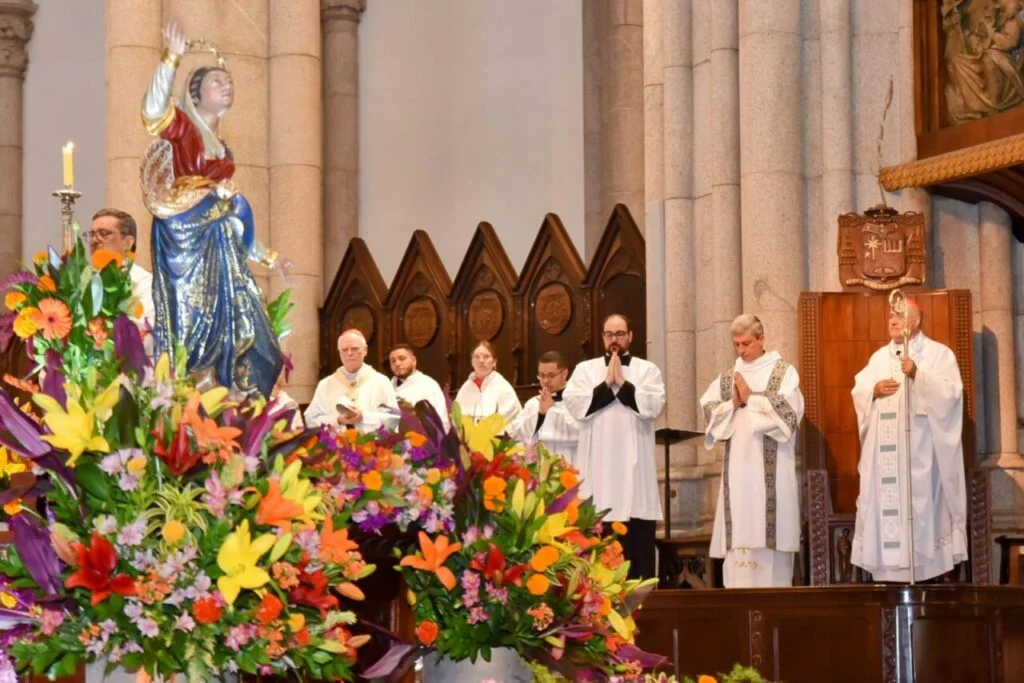 Cardeal Tolentino preside missa da solenidade da Assunção de Nossa Senhora na Catedral da Sé - Jornal O São Paulo