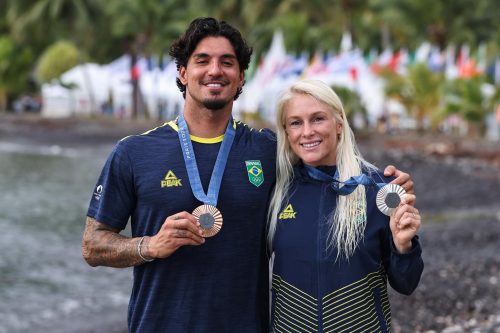 Paris 2024: com Tati Weston-Webb e Gabriel Medina, Brasil mantém tradição de medalhas no surfe - Jornal O São Paulo
