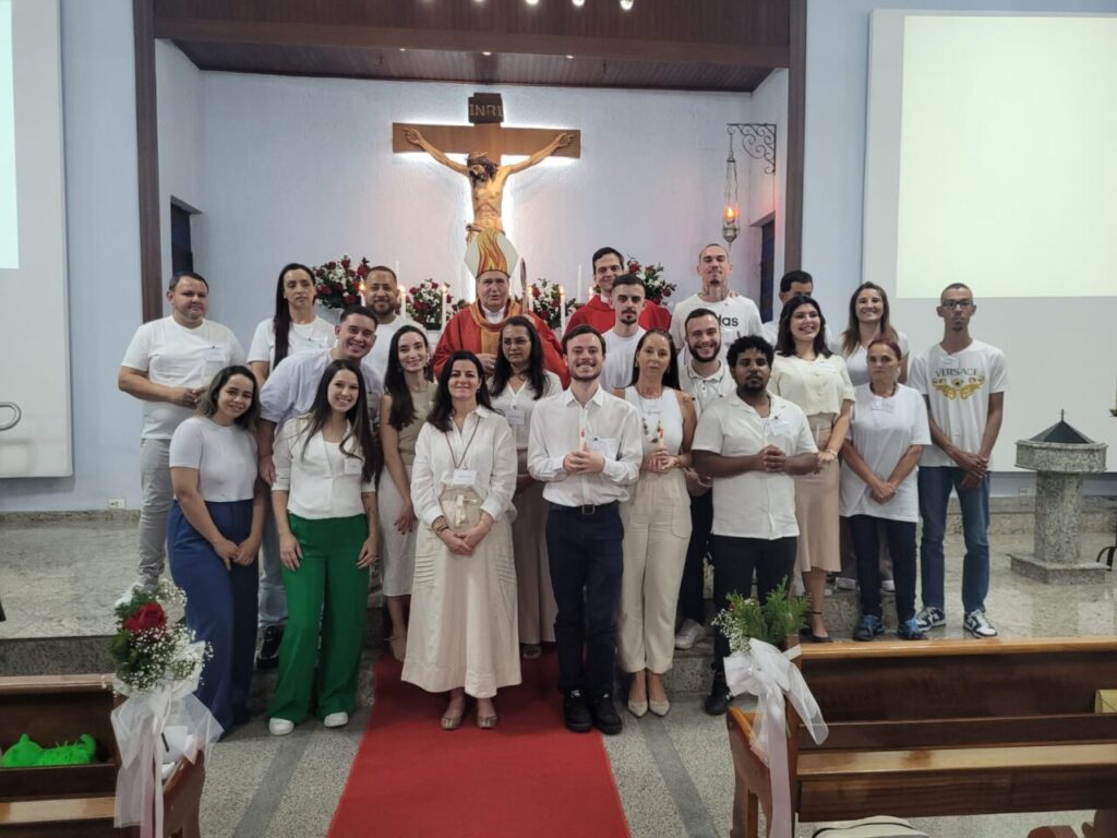 Crisma e estudos bíblicos são destaque no Ipiranga - Jornal O São Paulo