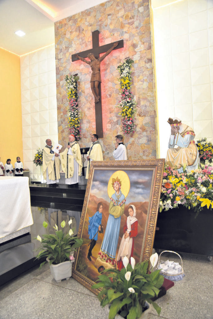 Dom Odilo entrega a Padres Saletinos o estatuto do Santuário Arquidiocesano Nossa Senhora da Salette - Jornal O São Paulo