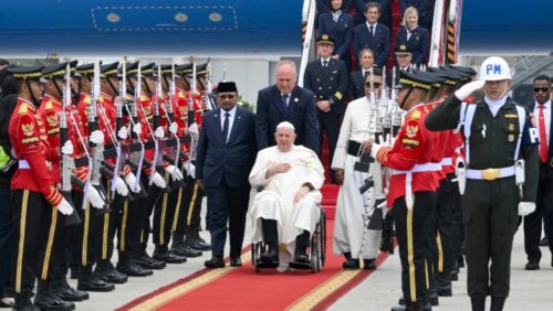 Papa Francisco já está na Indonésia - Jornal O São Paulo