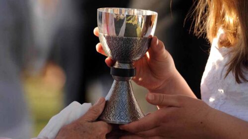 ‘Por que recebemos o corpo de Cristo, mas não tomamos Seu sangue?’ - Jornal O São Paulo