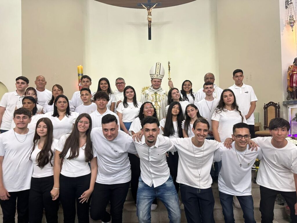 No Belém, Dom Cícero preside missas em festas de padroeiro e acolhe religiosas - Jornal O São Paulo