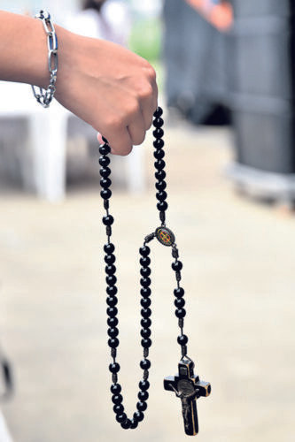 Pela paz, pela família e pela santificação de vida, reze o Rosário - Jornal O São Paulo