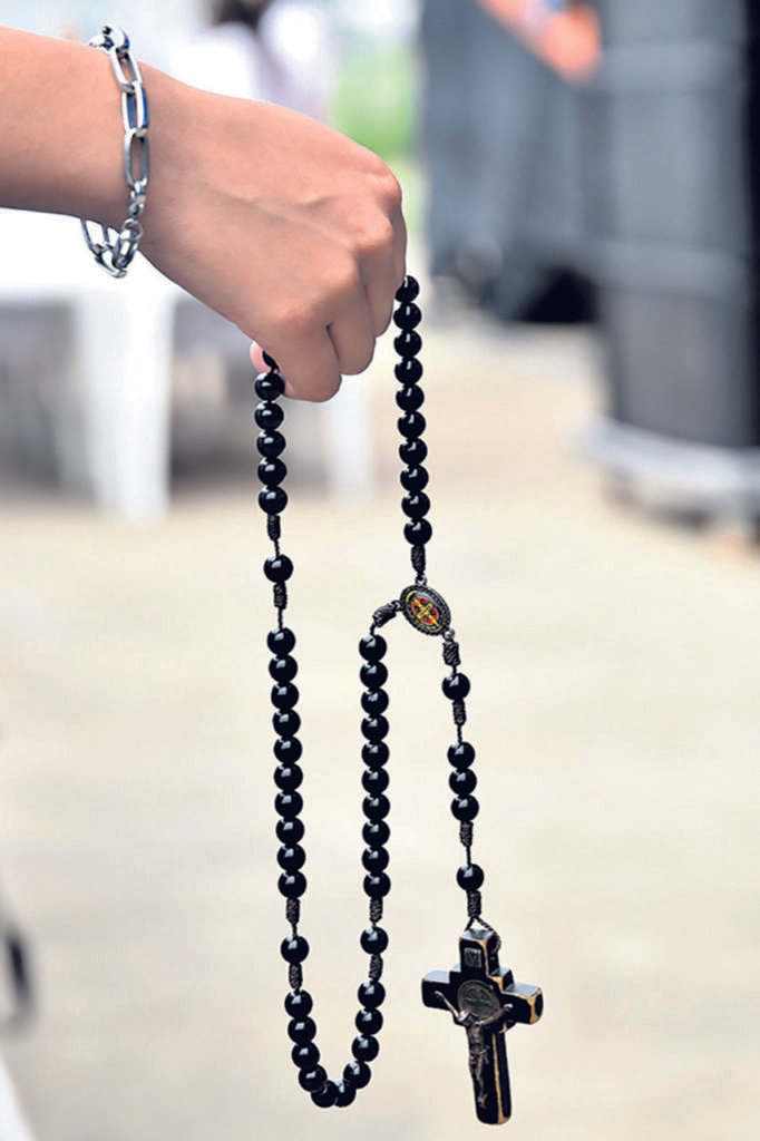 Pela paz, pela família e pela santificação de vida, reze o Rosário - Jornal O São Paulo