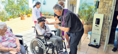 Visita pastoral de Dom Carlos Silva reacende a esperança em paróquia no Jaraguá - Jornal O São Paulo