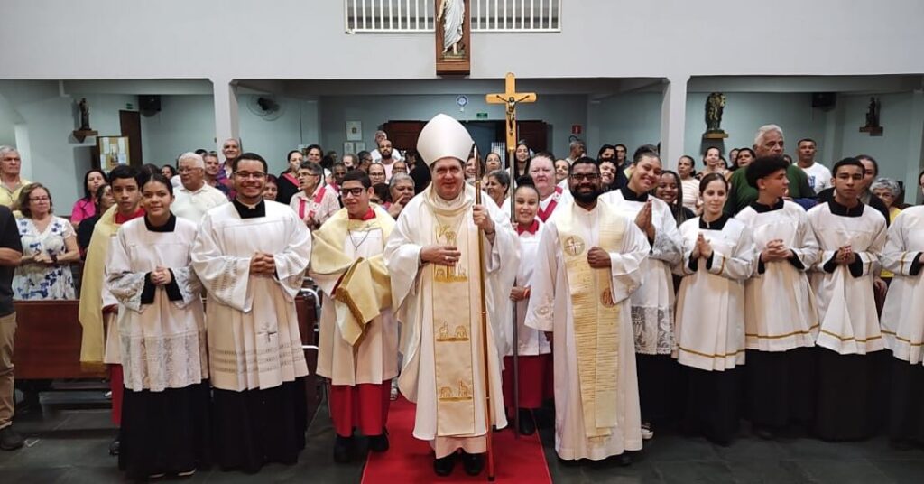 Dom Ângelo Ademir Mezzari faz visita pastoral à Paróquia Santa Cristina - Jornal O São Paulo