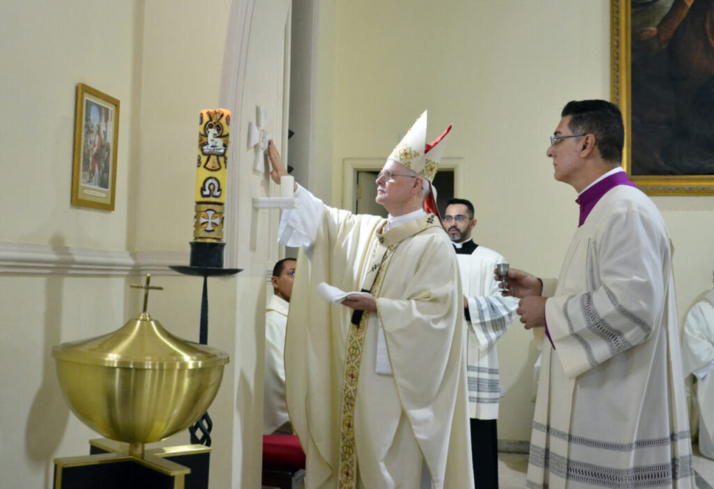 Na Vila Mariana, Cardeal Scherer dedica o altar e a igreja matriz da Paróquia Santa Rita de Cássia - Jornal O São Paulo