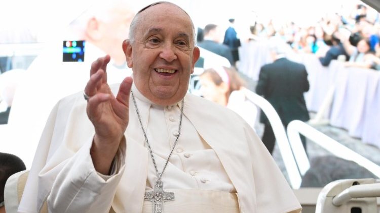 Francisco pede que em 2025 cresça a paz verdadeira e duradoura dada por Deus - Jornal O São Paulo