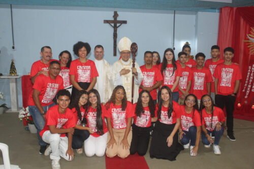 Lapa: Dom Edilson preside missas com Crisma e tem encontro com servidores do altar - Jornal O São Paulo