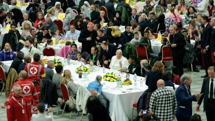 Papa: por favor, não nos esqueçamos dos pobres - Jornal O São Paulo