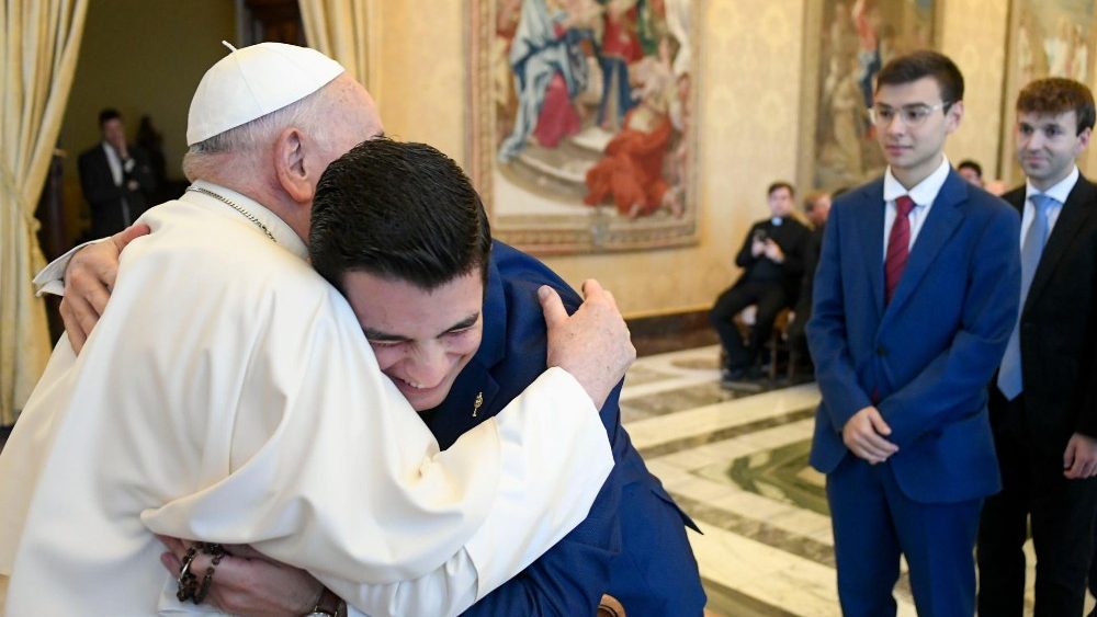 Papa aos seminaristas: cultivem a proximidade e o serviço ao povo de Deus - Jornal O São Paulo
