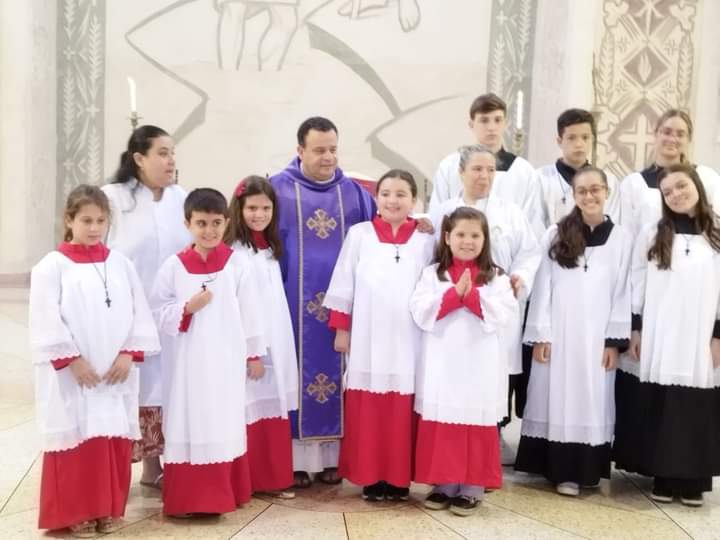 Dom Edilson participa de encontro com MESCs e preside crismas na Lapa - Jornal O São Paulo