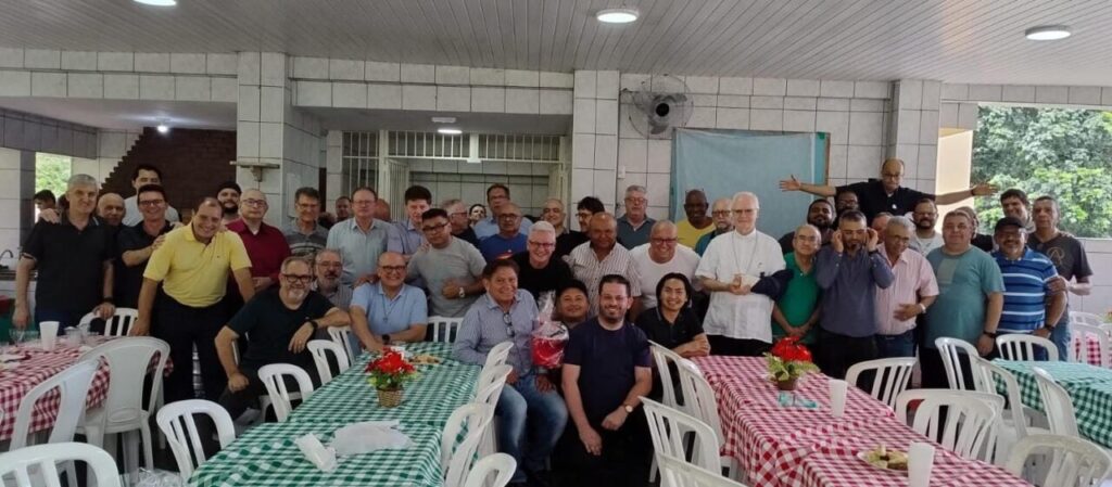 Reunião do clero, crismas e CRP marcam a semana em Santana - Jornal O São Paulo