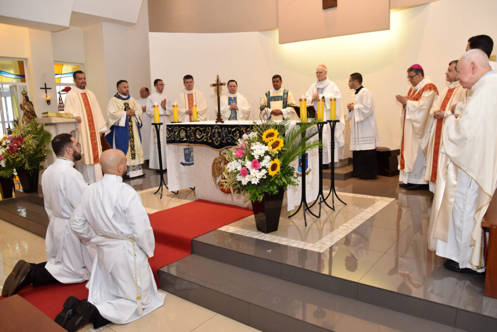 2 seminaristas são admitidos como candidatos às ordens sacras por Dom Odilo - Jornal O São Paulo