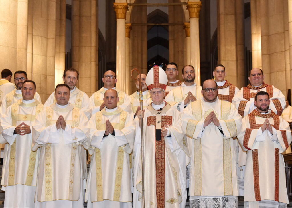 Ordenados diáconos para ‘estar a serviço, como Jesus ensinou’ - Jornal O São Paulo