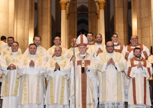 Ordenados diáconos para ‘estar a serviço, como Jesus ensinou’ - Jornal O São Paulo