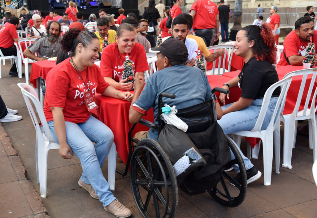 Natal dos Pobres: um prato cheio de caridade e esperança - Jornal O São Paulo