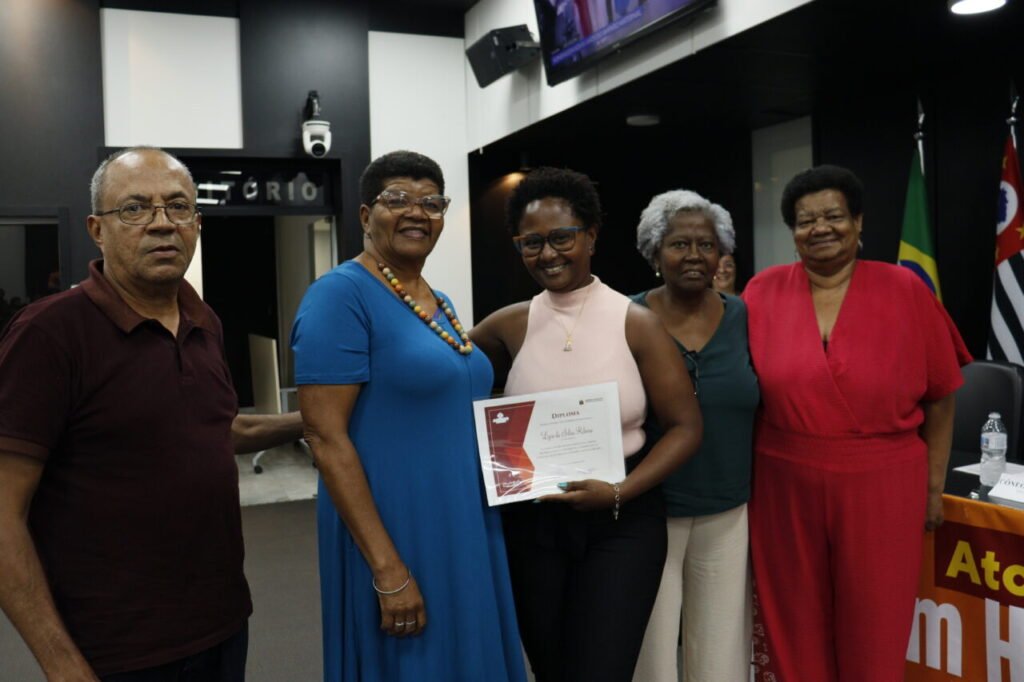 Amparo Maternal recebe homenagem na Alesp por seus 85 anos de acolhimento a toda vida - Jornal O São Paulo