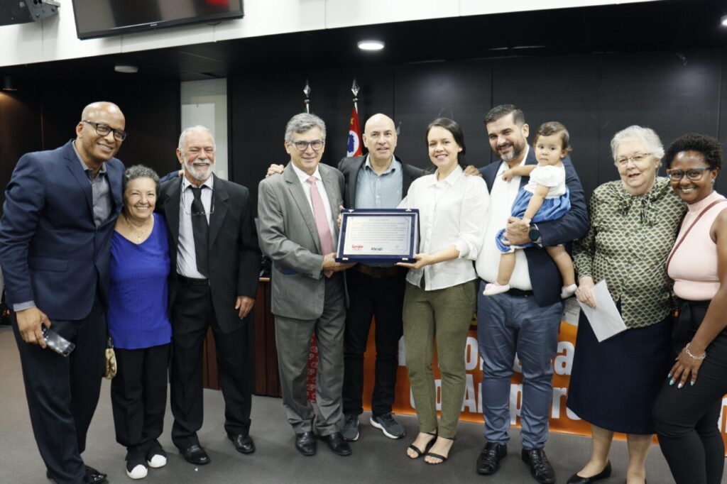 Amparo Maternal recebe homenagem na Alesp por seus 85 anos de acolhimento a toda vida - Jornal O São Paulo