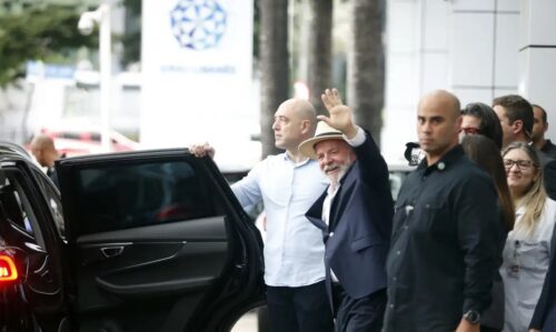Lula recebe alta hospitalar e ficará em SP até quinta-feira - Jornal O São Paulo