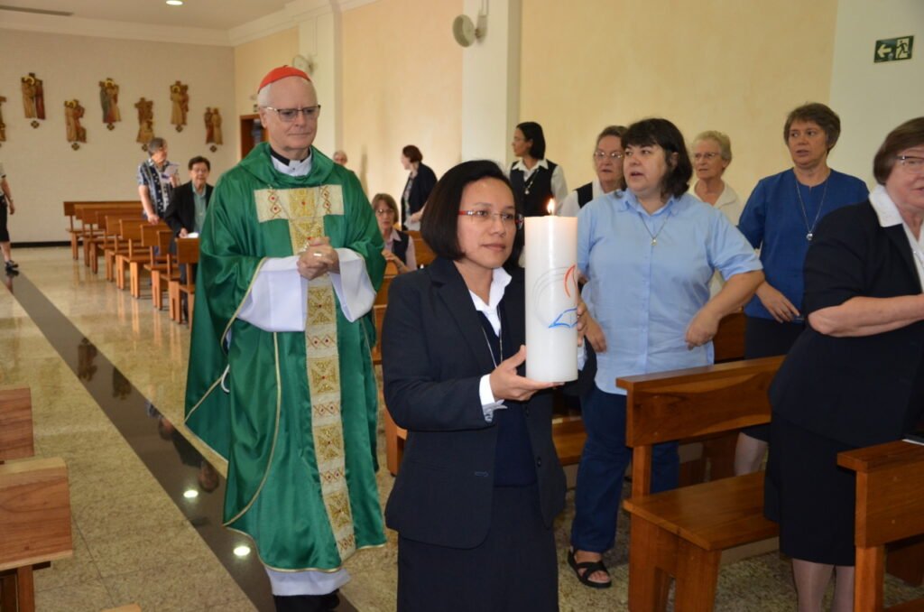 ‘Vocês são importantes para a vida da Igreja’, afirma Dom Odilo às Irmãs Paulinas - Jornal O São Paulo