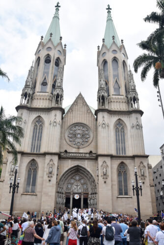 Vigário episcopal recomenda que sinos sejam tocados nas paróquias quando o novo Papa for eleito - Jornal O São Paulo