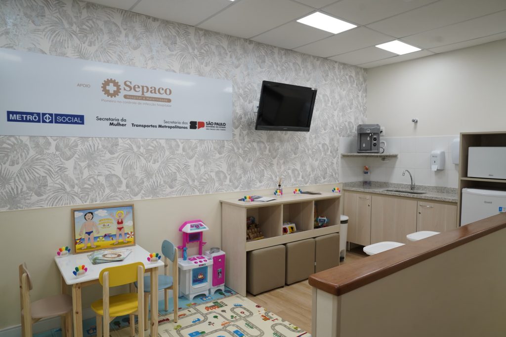 Metrô conta com Espaço Maternidade para atenção às mães que usam transporte público - Jornal O São Paulo