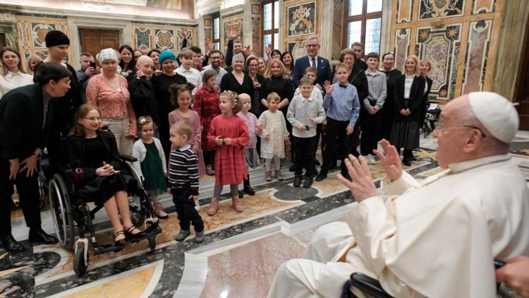 Papa: rezem pelas crianças que não têm a possibilidade de receber tratamento - Jornal O São Paulo