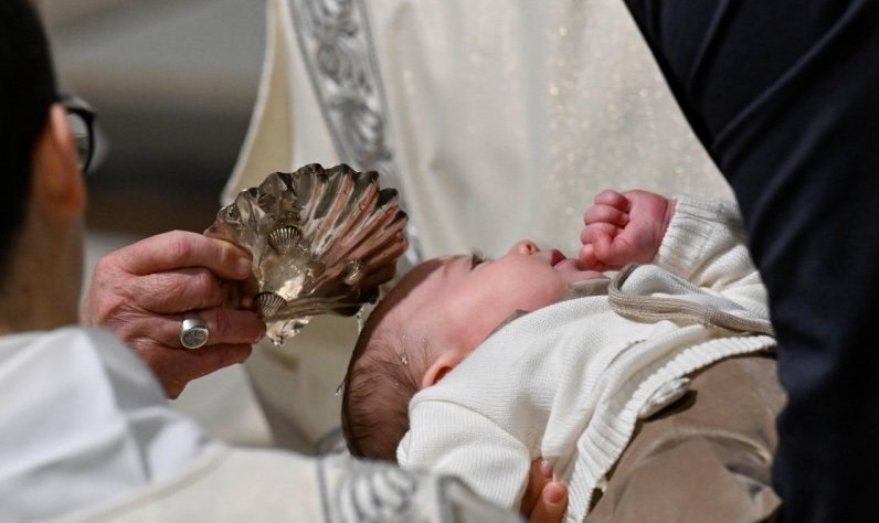 Papa Francisco: que as crianças cresçam na fé, uma verdadeira humanidade na alegria da família - Jornal O São Paulo