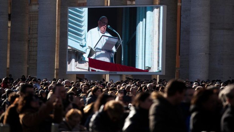 Papa: como Maria, proteger a vida e buscar a dignidade para todos - Jornal O São Paulo