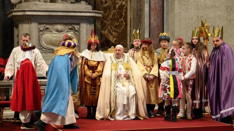 Papa: como Maria, proteger a vida e buscar a dignidade para todos - Jornal O São Paulo