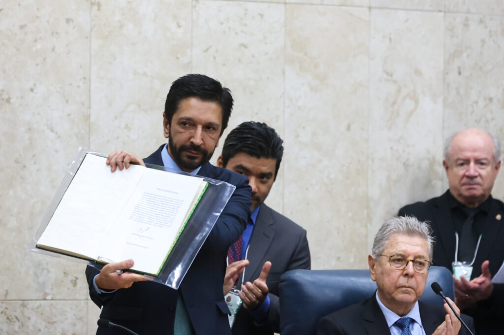 Ao assumir novo mandato, Ricardo Nunes diz que irá cuidar, ouvir e aprender com a ‘São Paulo real’