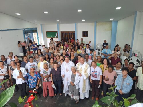 Dom Ângelo visita projeto de habitação apoiado pela Pastoral da Moradia - Jornal O São Paulo